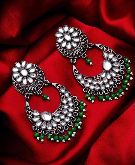 Picture of Grand Silver Earrings