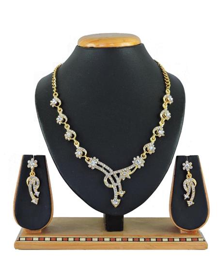 Picture of Exquisite White Necklace Set