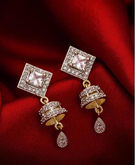 Picture of Stunning Golden Earrings