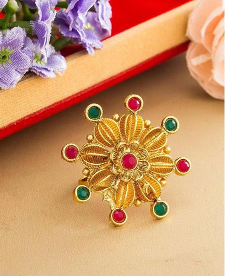 Picture of Exquisite Golden Adjustable Ring