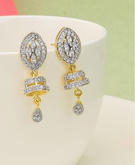 Picture of Gorgeous Golden Earrings
