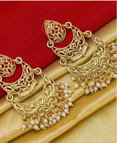 Picture of Marvelous Golden Earrings