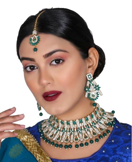 Picture of Superb Green Necklace Set