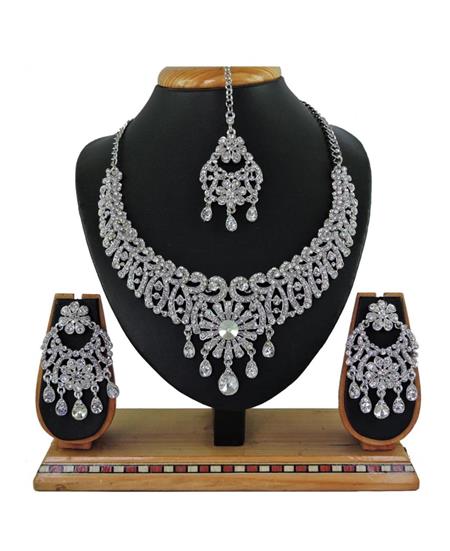 Picture of Pleasing White Necklace Set