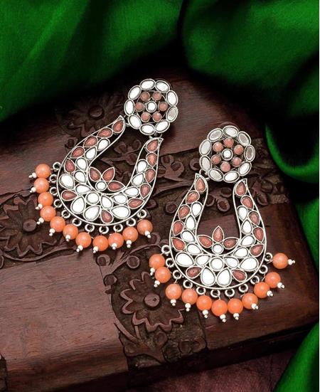 Picture of Admirable Peach Earrings