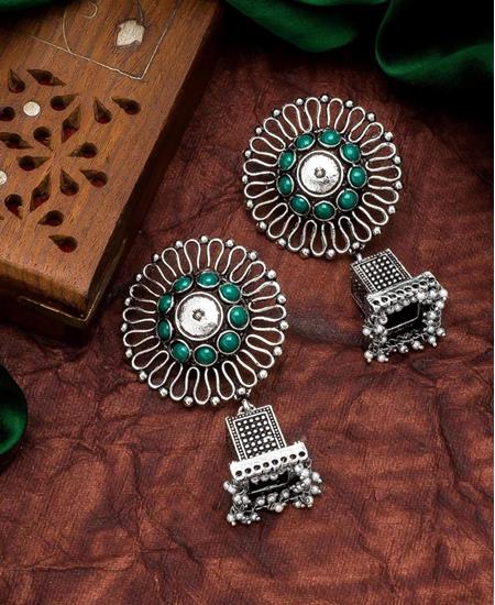 Picture of Sublime Silver & Green Earrings