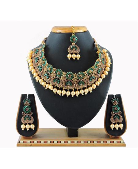 Picture of Taking Green Necklace Set