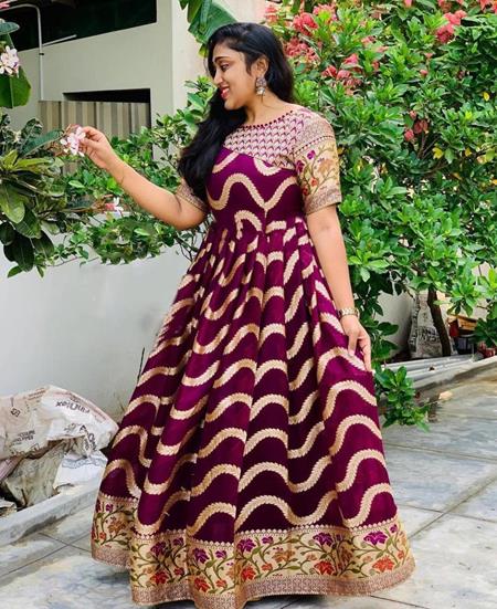 Picture of Pleasing Wine Party Wear Gown