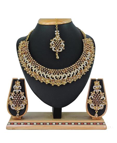 Picture of Statuesque Glod & White Necklace Set