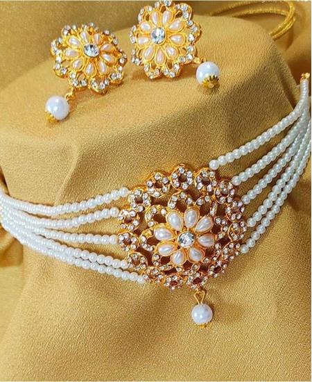 Picture of Ravishing White Necklace Set