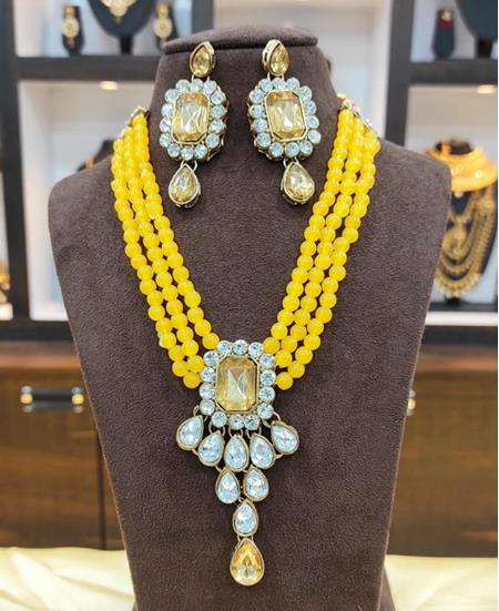 Picture of Sublime Yellow Necklace Set