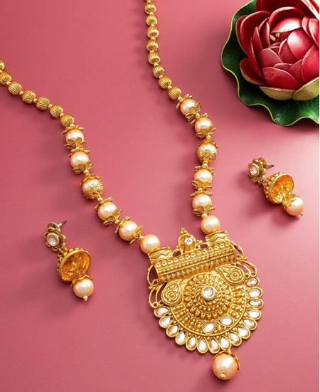 Picture of Bewitching Gold Necklace Set
