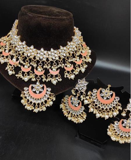 Picture of Radiant Peach Necklace Set