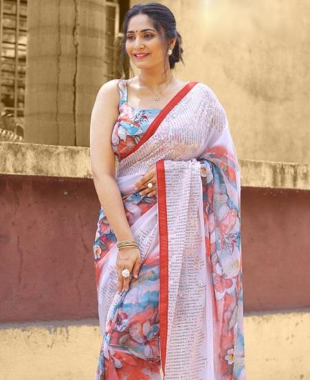 Picture of Pleasing Red White Casual Saree