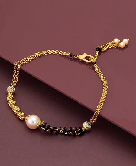 Picture of Amazing Gold Bracelets