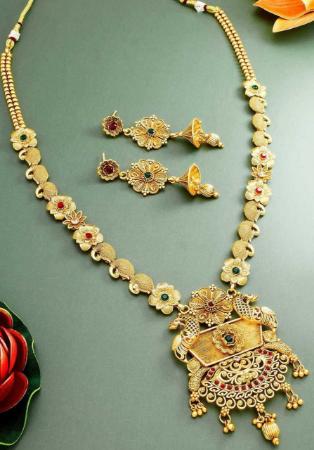 Picture of Excellent Golden Necklace Set