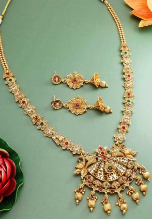 Picture of Good Looking Golden Necklace Set
