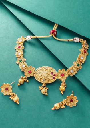 Picture of Fine Golden Necklace Set