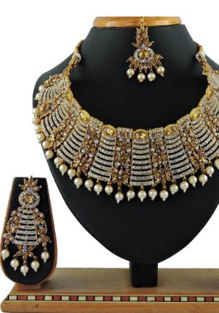 Picture of Appealing Golden Necklace Set