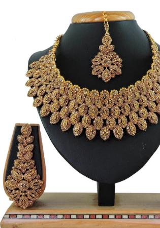 Picture of Good Looking Golden Necklace Set