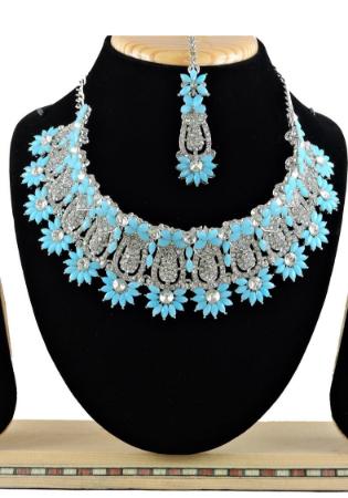 Picture of Marvelous Medium Turquoise Necklace Set