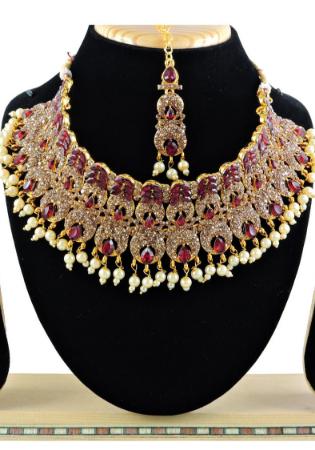Picture of Ideal Golden Necklace Set
