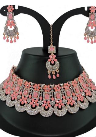 Picture of Elegant Rosy Brown Necklace Set