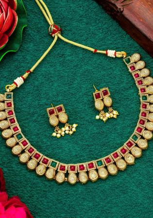 Picture of Shapely Golden Necklace Set