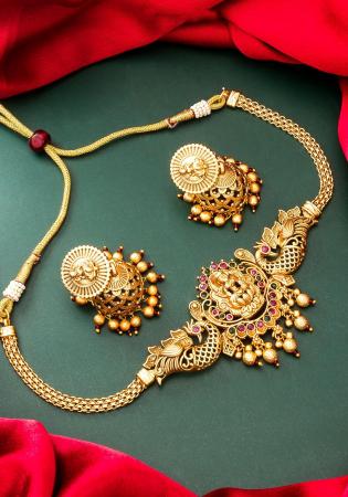 Picture of Lovely Golden Necklace Set