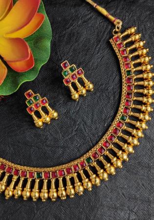 Picture of Graceful Golden Rod Necklace Set