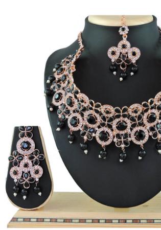 Picture of Sightly Black Necklace Set