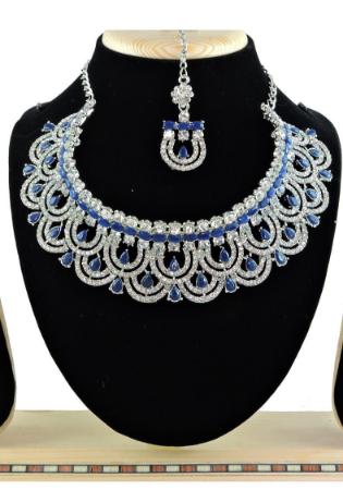 Picture of Magnificent Silver Necklace Set