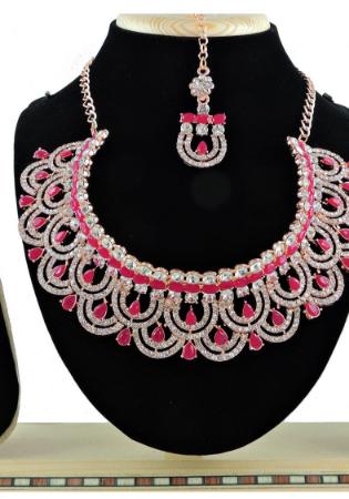 Picture of Graceful Pink Necklace Set
