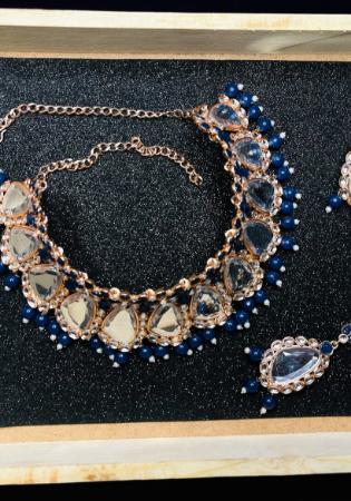 Picture of Elegant Blue Necklace Set