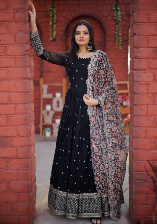 Picture of Well Formed Georgette Black Readymade Gown