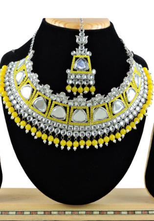 Picture of Shapely Golden Rod Necklace Set
