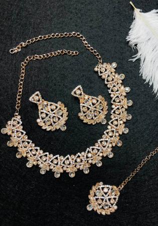 Picture of Excellent Off White Necklace Set