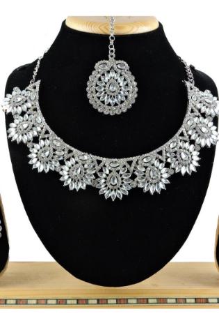 Picture of Comely Off White Necklace Set
