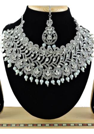 Picture of Elegant Off White Necklace Set