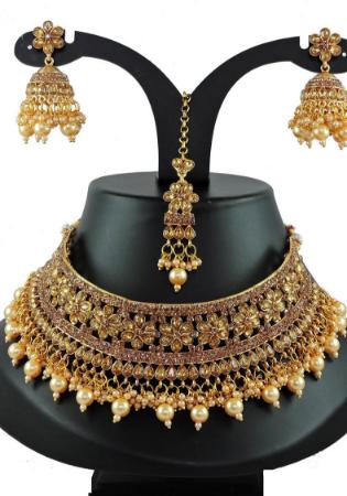 Picture of Ideal Golden Necklace Set