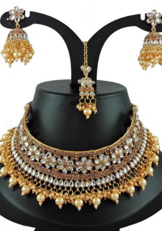 Picture of Amazing Golden Necklace Set