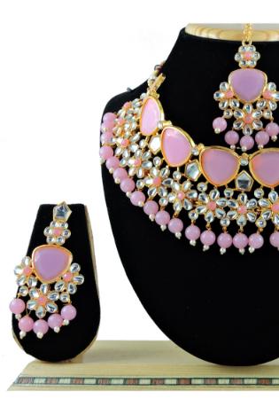 Picture of Appealing Rosy Brown Necklace Set