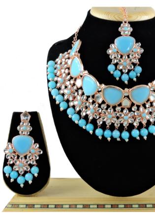 Picture of Appealing Medium Turquoise Necklace Set