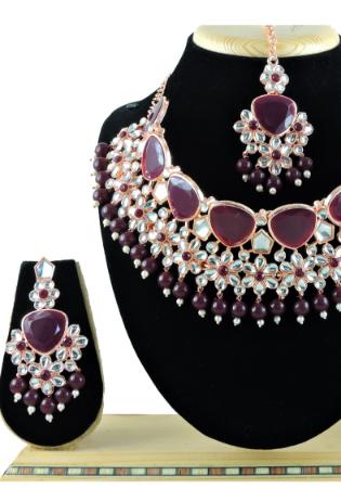 Picture of Resplendent Maroon Necklace Set