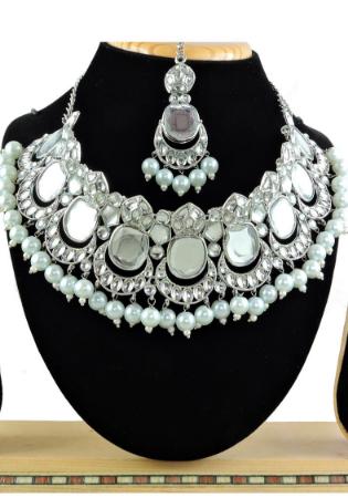 Picture of Resplendent Azure Necklace Set