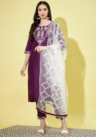 Picture of Lovely Silk Purple Readymade Salwar Kameez