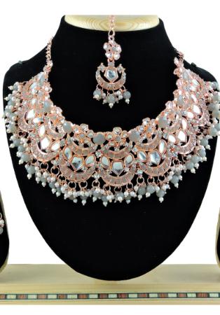 Picture of Amazing Silver Necklace Set