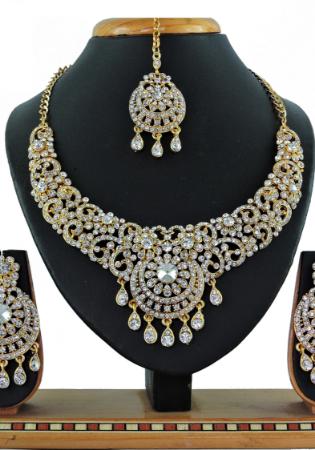 Picture of Alluring Grey Necklace Set