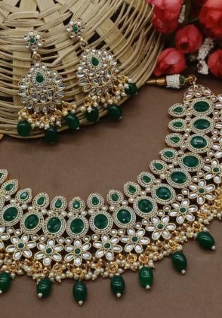 Picture of Elegant Forest Green Necklace Set