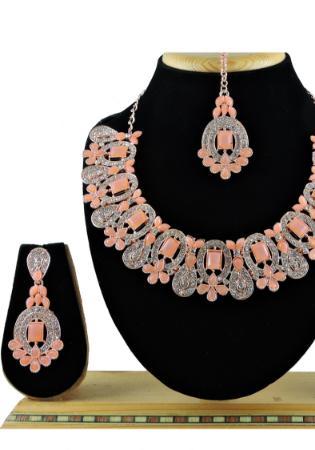 Picture of Graceful Grey Necklace Set